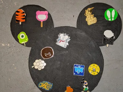 Mickey Head Pin Display