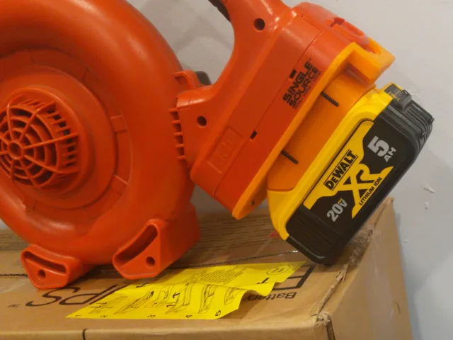 DeWalt Black and Decker battery adapter – Free 3D Model STL