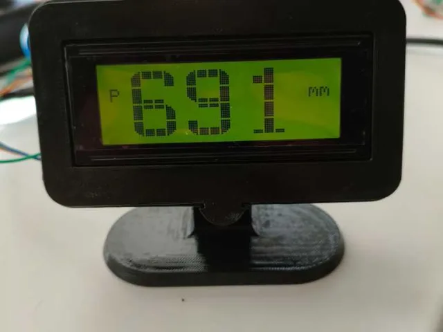 Корпус для дисплея  LCD_2004 с подставкой – Gratis 3D-model STL