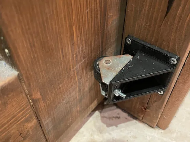 Door roller holder – Modello 3D gratuito STL