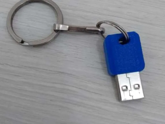 USB case – Modelo 3D gratuito STL