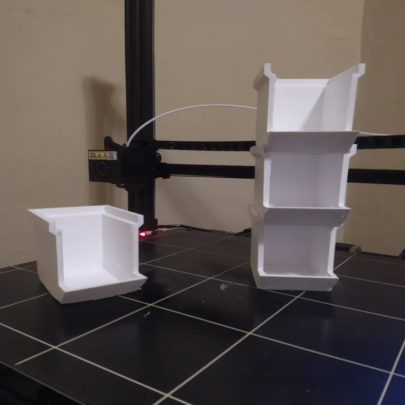 stackable box – 3D printable model from Thingiverse