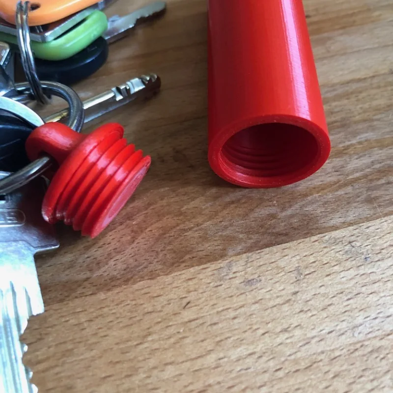 Keychain Container  – Modello 3D stampabile da Thingiverse