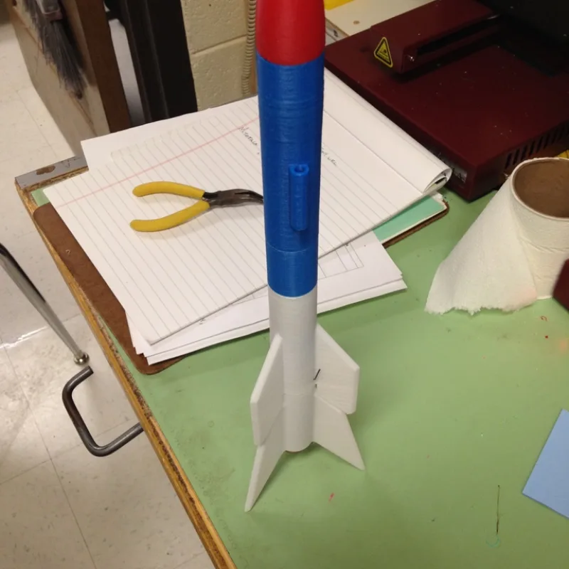 3D printable Two Stage Model Rocket – Modello 3D stampabile da Thingiverse