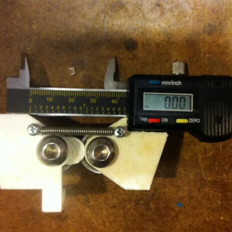 Spring Loaded Caliper – Modello 3D stampabile da Thingiverse
